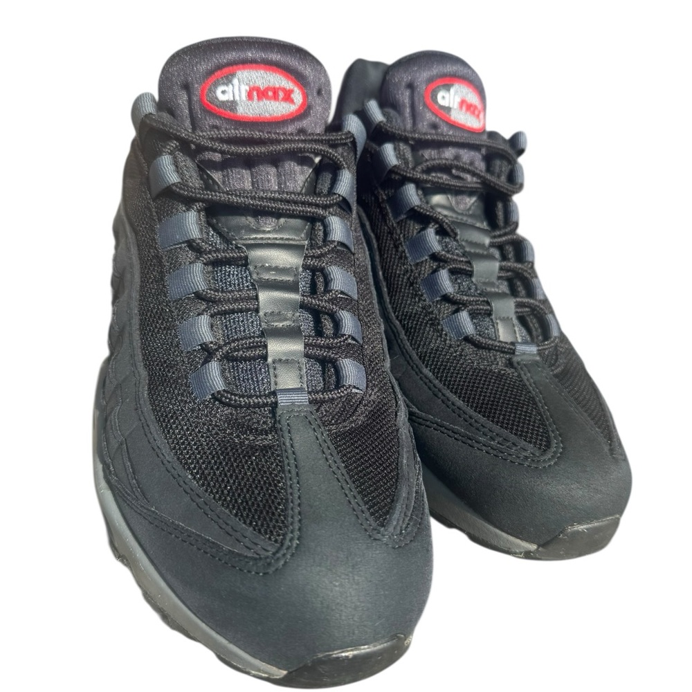 Size 10 Men's Nike Air Max 95 sneakers DV5672-001 Black/University Red/Dark Gr